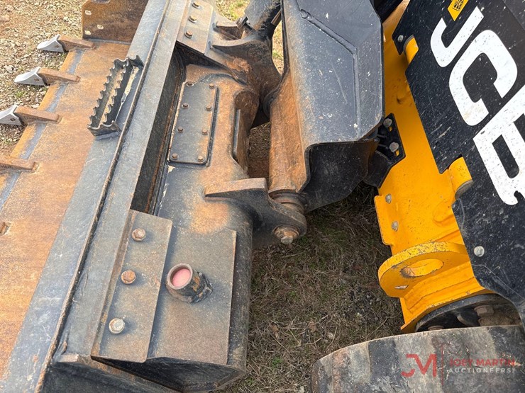 2023-jcb-2ts-7t-image-5