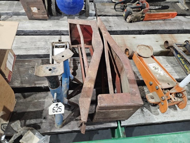 #625-•-jacks-stands,-ramps,-and-floor-jack-image-4