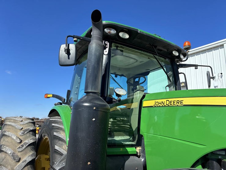 2013-john-deere-8360r-image-19