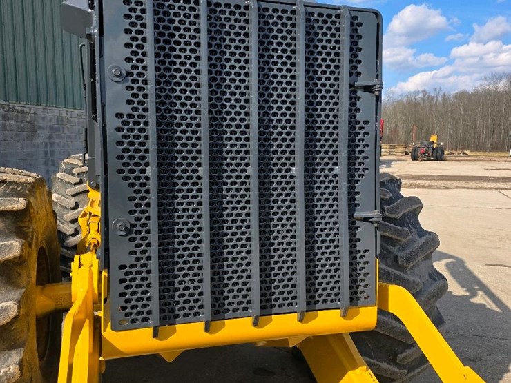 2003-deere-540g-iii-image-33