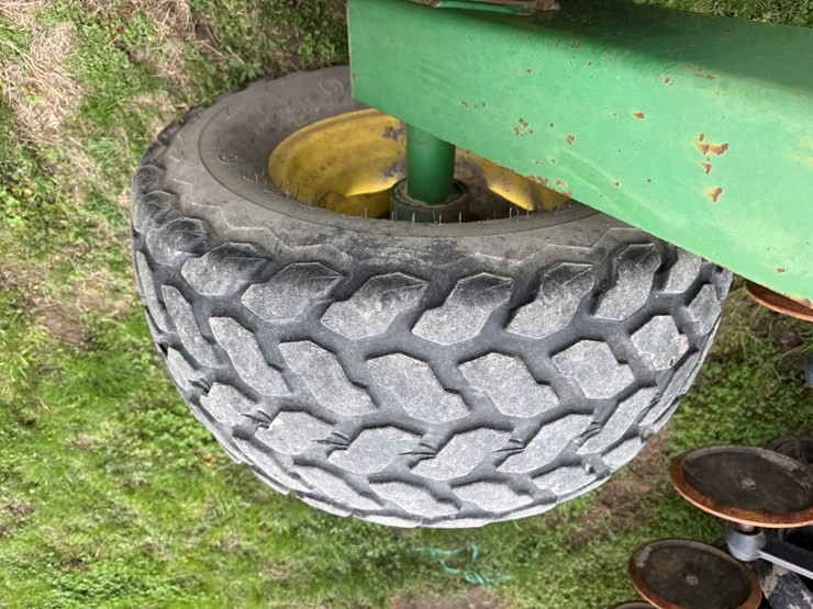 john-deere-1560-image-8