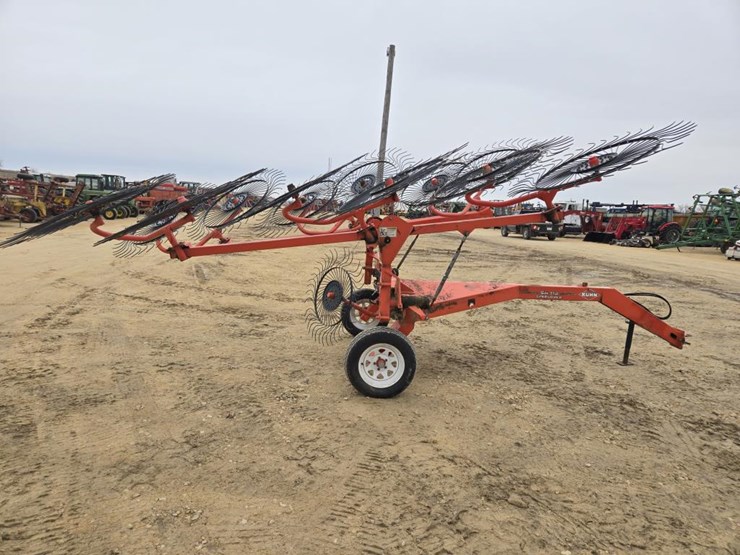 #40-•-kuhn-112-rake-image-8