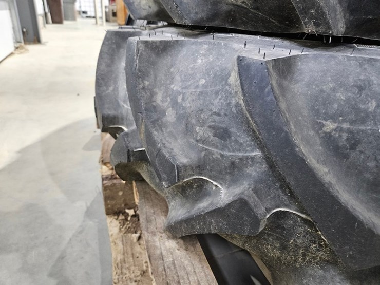 #709-•-tractor-tire-and-rim-set-image-14