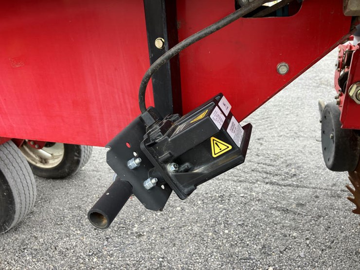 massey-ferguson-8800-image-23