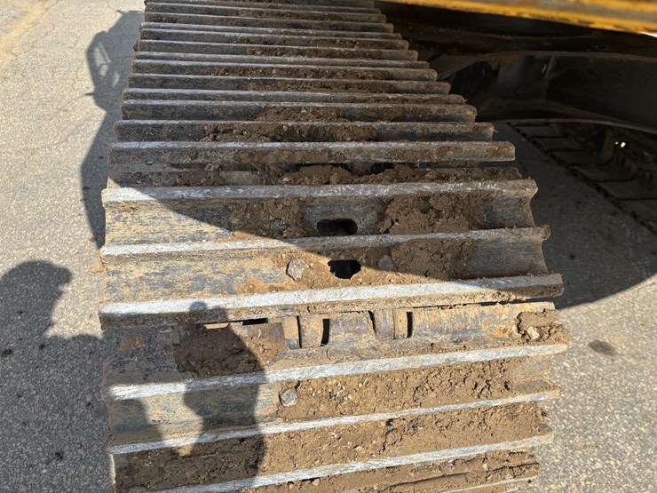 deere-160c-lc-image-77