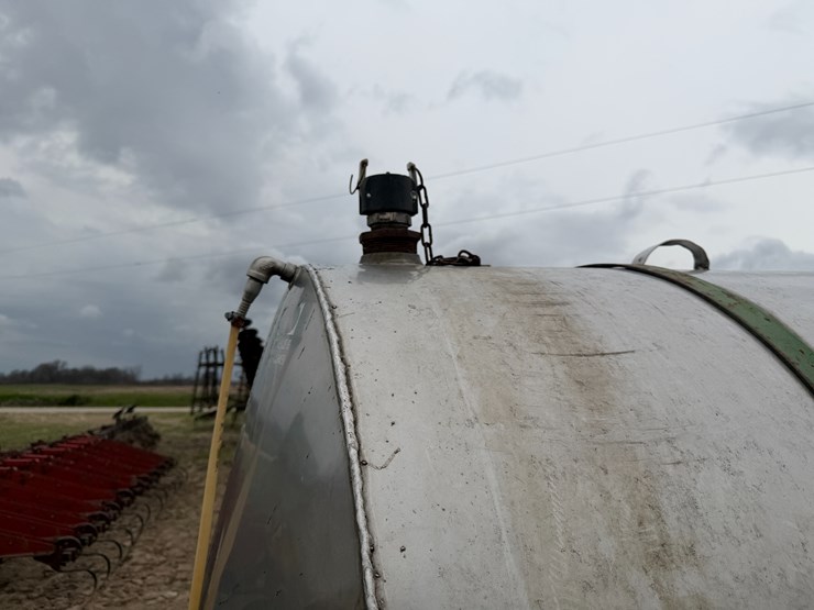 #41259-•-~1000-gallon-fuel-wagon-image-48