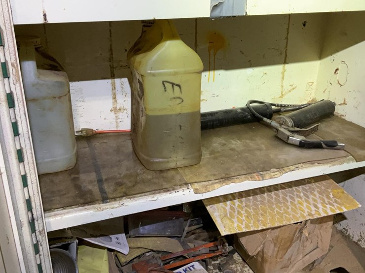 #221-•-cabinet-and-cameras-w/-monitor.-image-12