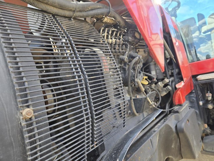 case-ih-mx180-image-16