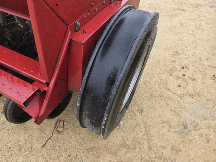 case-ih-5100-image-4