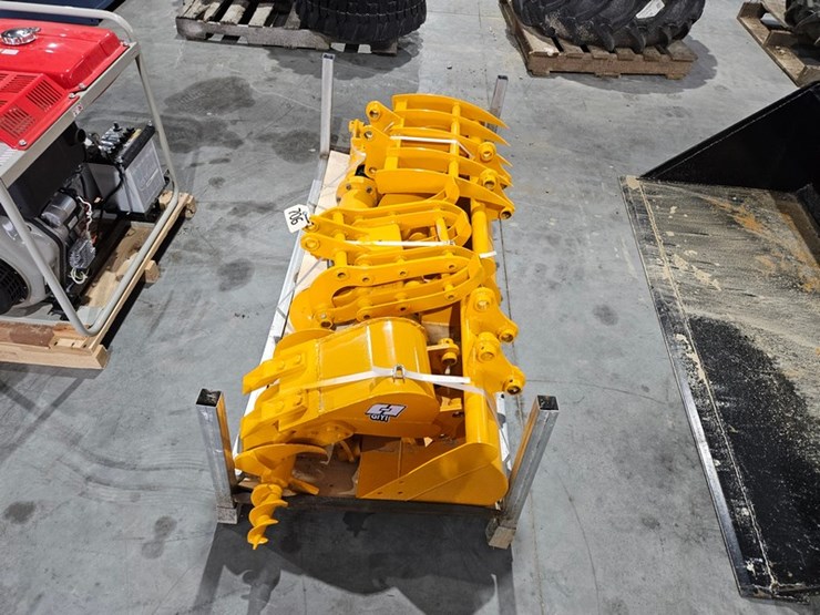 #706-•-giyi-mini-excavator-set-image-2