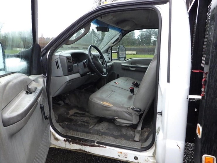 2004-ford-f450-image-19