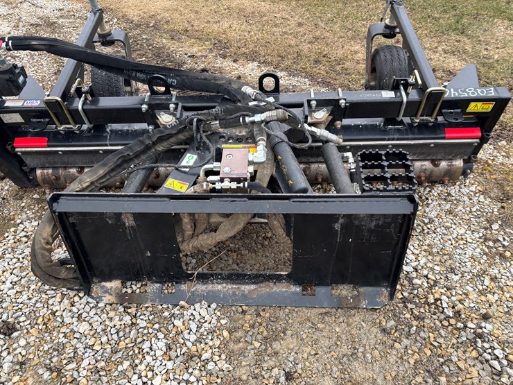 #2325-•-caterpillar-84"-harley-rake-image-3