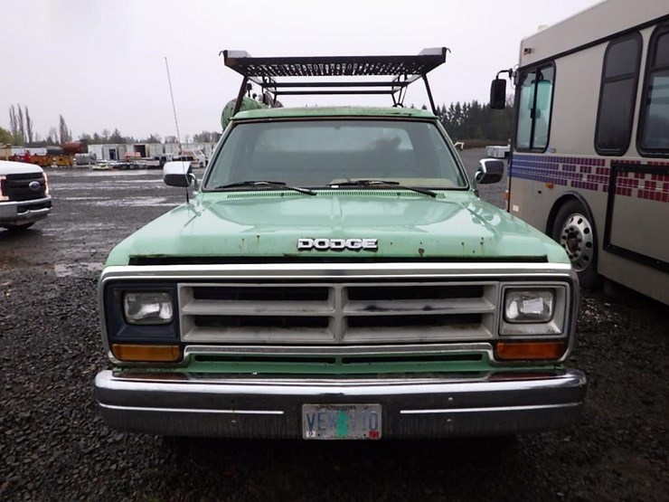 1989-dodge-ram-250-image-2