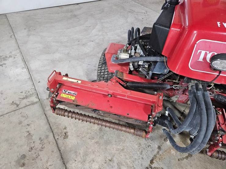 2000-toro-reelmaster-2000d-image-9