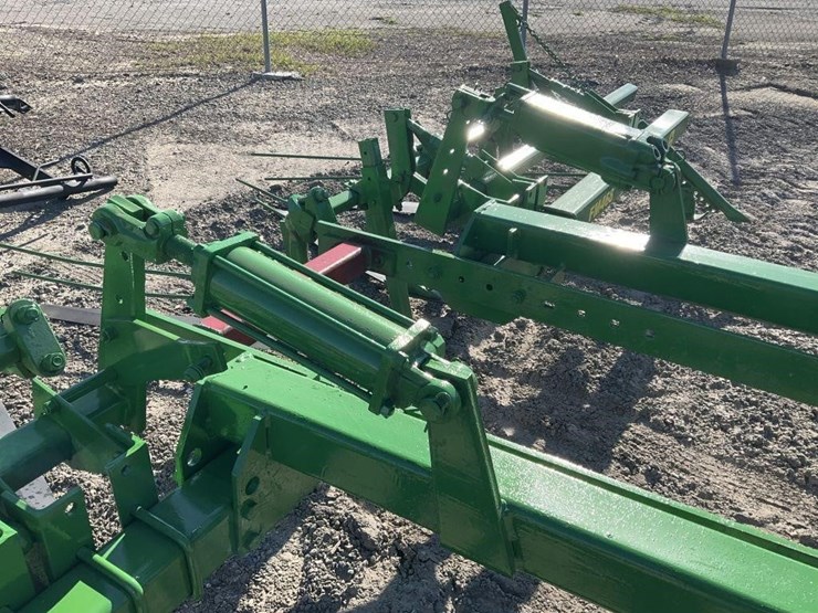 john-deere-60-image-12
