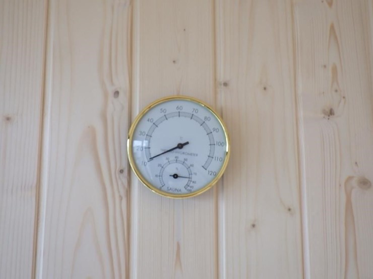 sauna-room-7'x7'-image-11