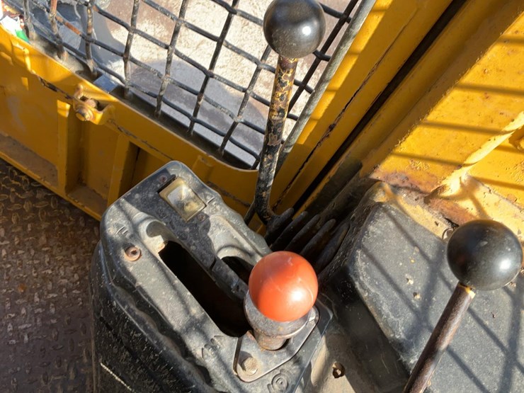 1997-deere-540g-image-22