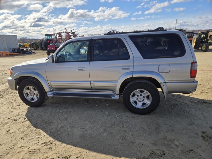 2000-toyota-4-runner-limited-image-6