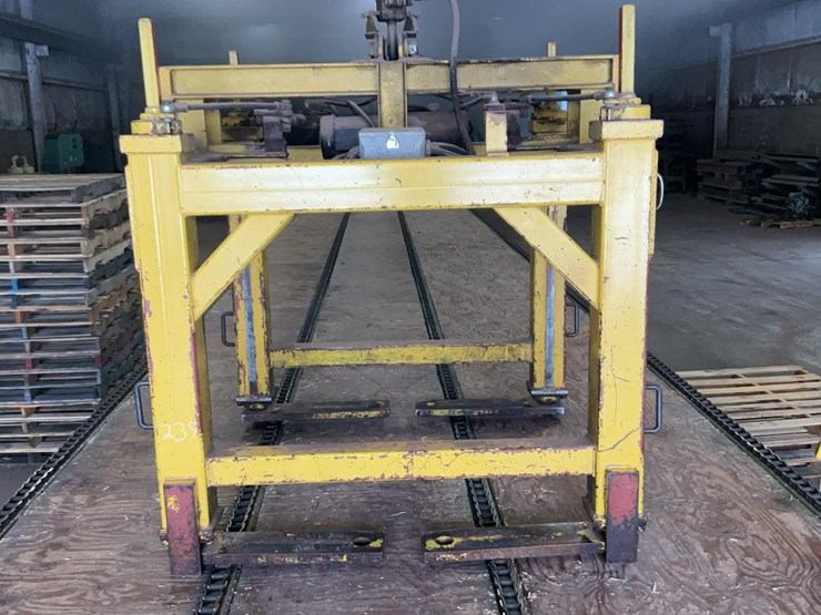 #235-•-lumber-pak-lift-cradle-image-5