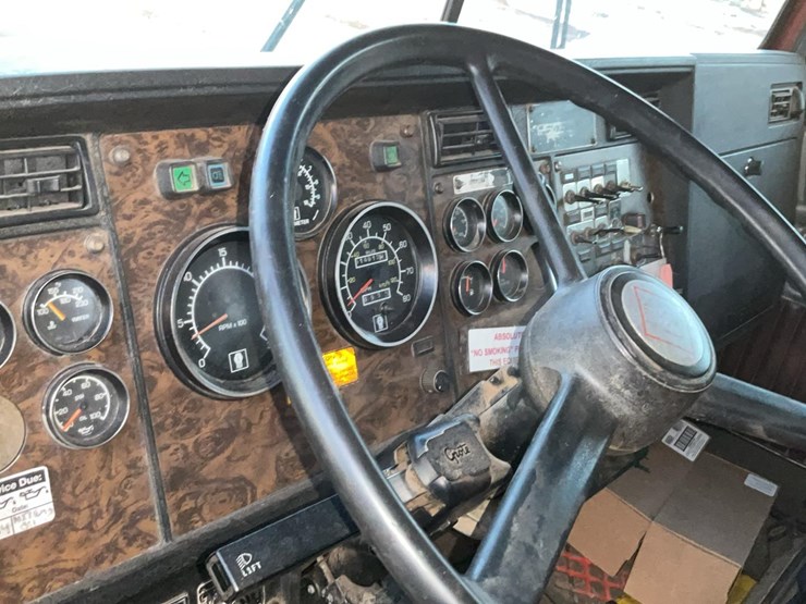 1994-kenworth-t800b-image-24