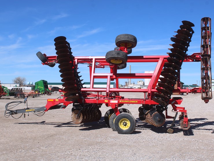 #1030-•-sunflower-6631-vt-soil-finisher-image-3