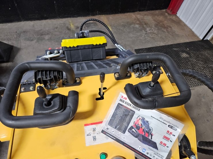 #690-•-2026-zjg-zj380-mini-skid-steer-image-20