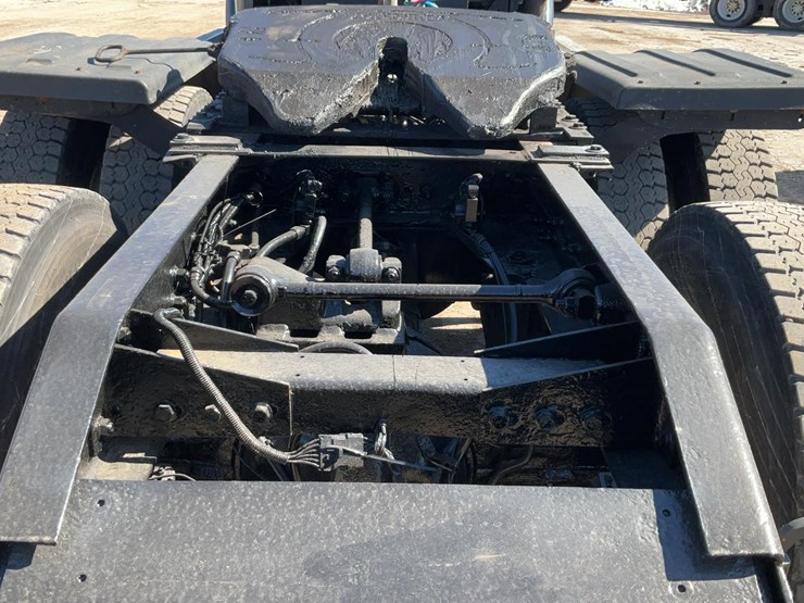 1999-kenworth-t800b-image-49