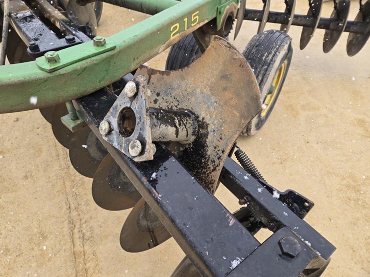 john-deere-215-image-7