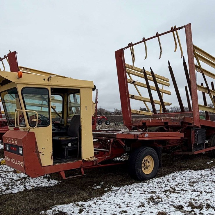 NEW HOLLAND 1085