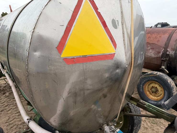 #41259-•-~1000-gallon-fuel-wagon-image-24