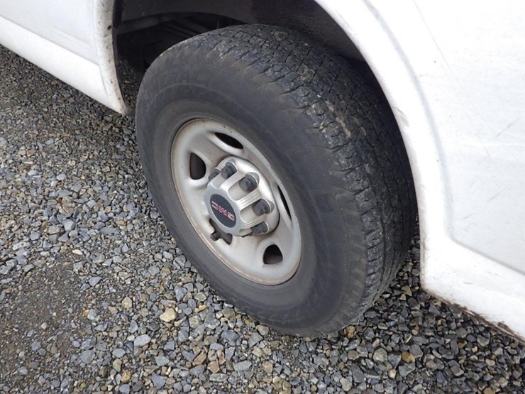 2014-gmc-savana-11'-s/a-cargo-van-image-20