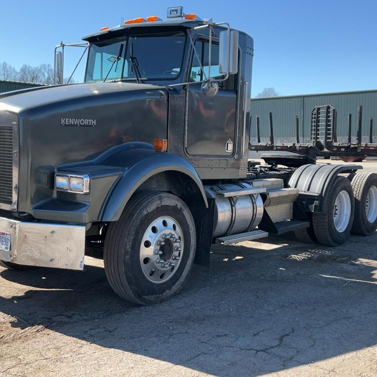 1999 KENWORTH T800B