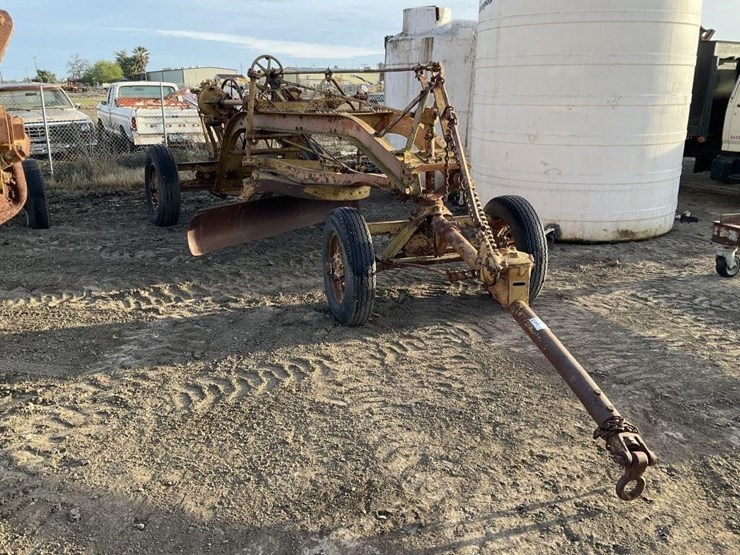 caterpillar-10-image-2