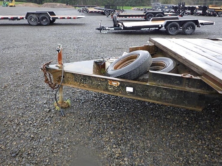 2010-hmde-14'-3-axle-flatbed-trailer-image-11