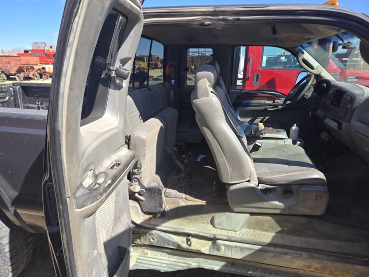 2005-ford-f350-image-10