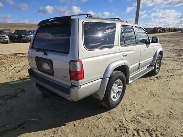2000-toyota-4-runner-limited-image-9