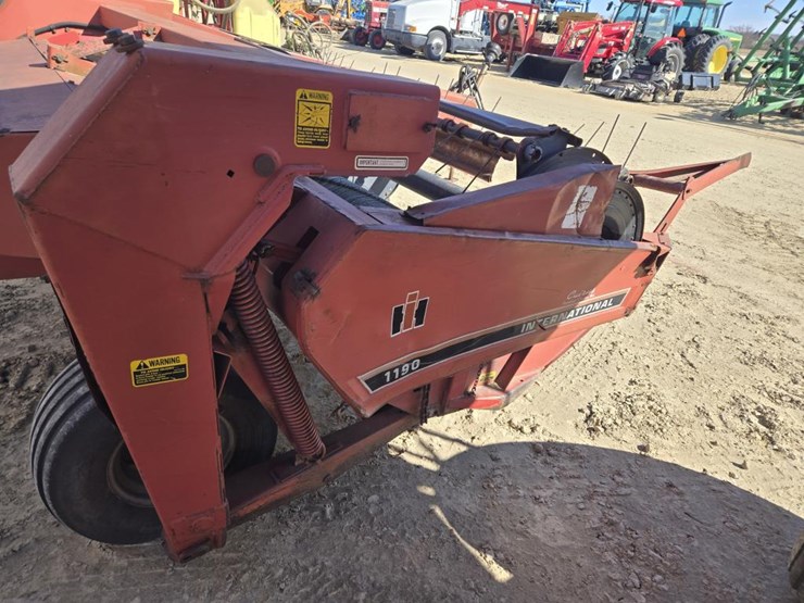 #270-•-case-1190-haybine-image-5