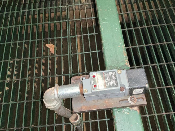 #200-•-2002-salem-4-headblock-slant-carriage-image-65