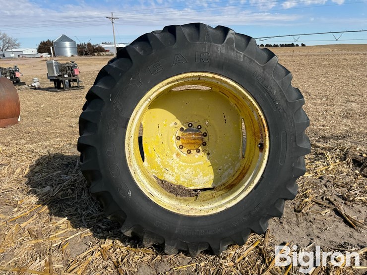 goodyear-18.4-38-dual-rims-&-tires-image-4