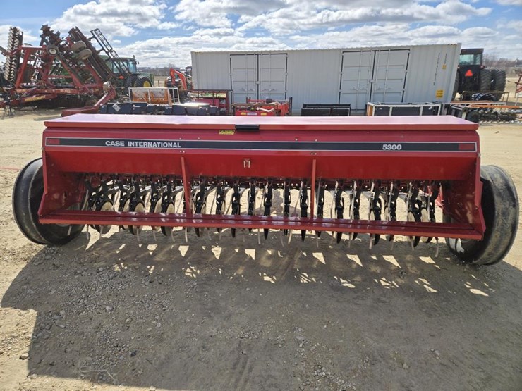 case-ih-5300-image-7