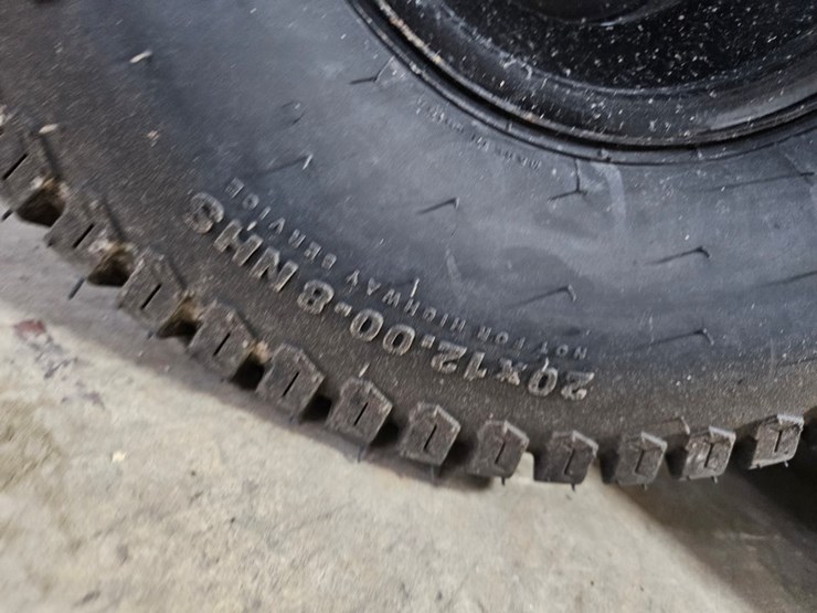 #699-•-2024-cub-cadet-ultima-zts2-zero-turn-mower-image-28