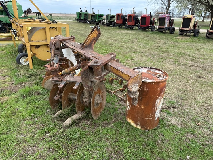 #41848-•-levee-plow-image-3