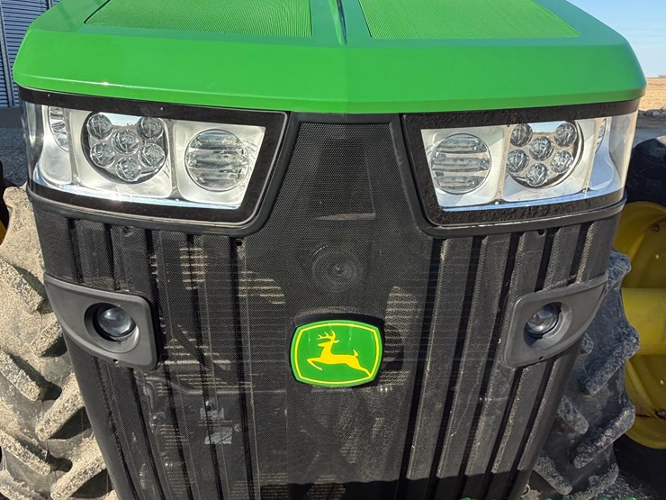 2016-john-deere-8370r-image-12