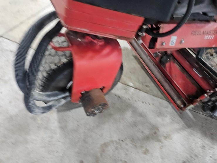 2000-toro-reelmaster-2000d-image-22