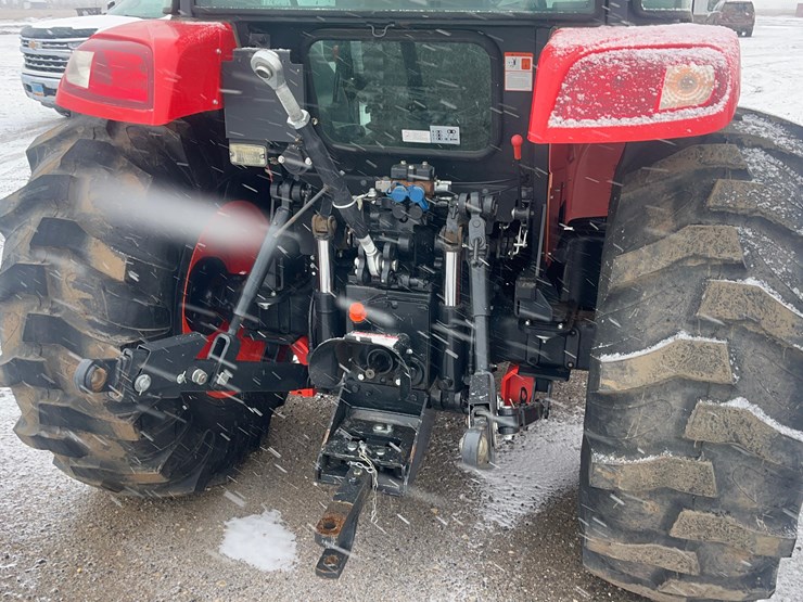 kioti-rx8320-power-shuttle-tractor-with-loader-image-19