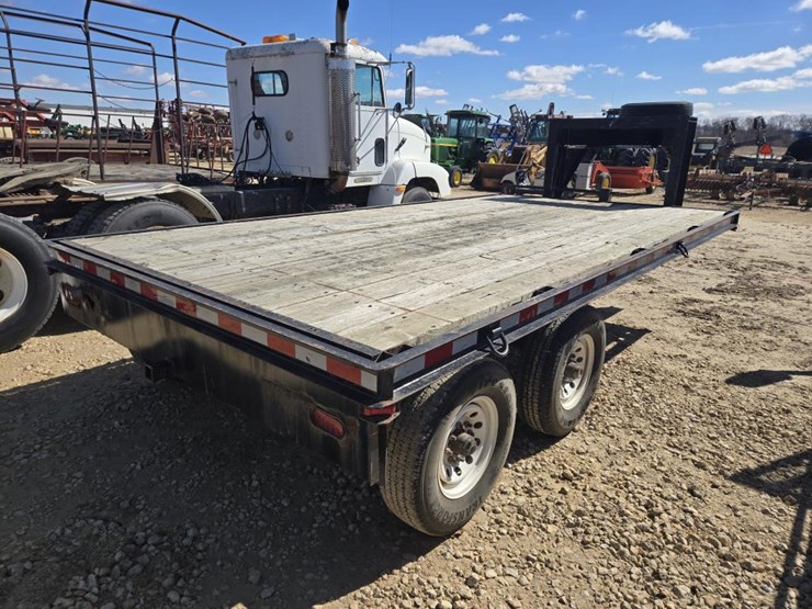 #203-•-1998-featherlite-flatbed-trailer-image-8