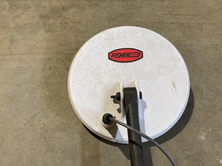 #106-•-fisher-metal-detector-image-11
