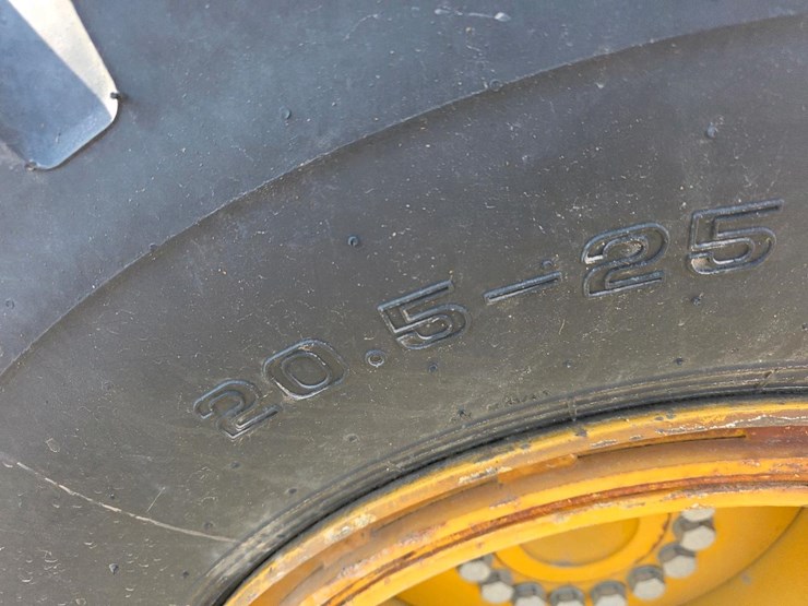 2011-caterpillar-924h-image-51