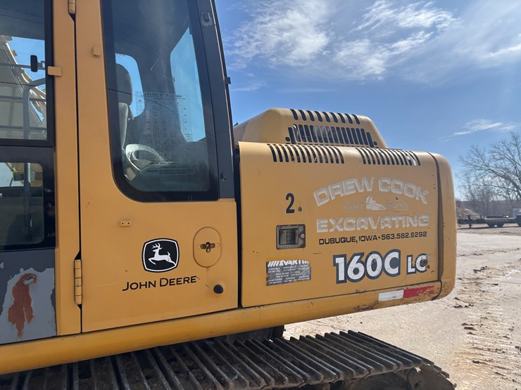 deere-160c-lc-image-11