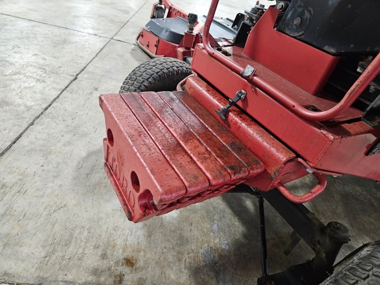 toro-groundsmaster-328d-image-16